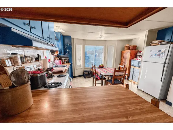 2300 SE 82ND AVE #26, Portland, OR 97216