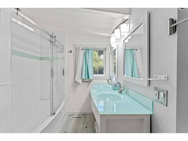 3011 NE RASMUSSEN RD, Corbett, OR 97019