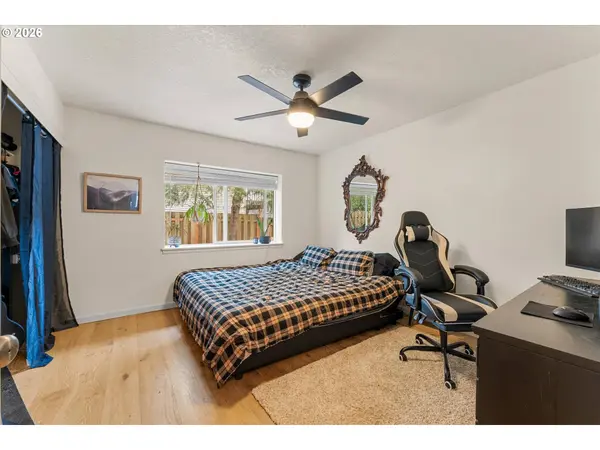 12008 SE BUSH ST, Portland, OR 97266