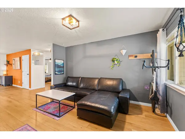 12008 SE BUSH ST, Portland, OR 97266