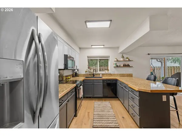 12008 SE BUSH ST, Portland, OR 97266