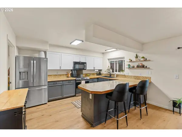 12008 SE BUSH ST, Portland, OR 97266