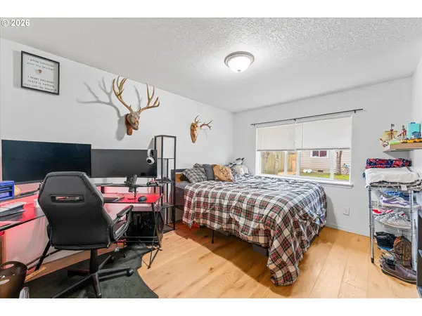 12008 SE BUSH ST, Portland, OR 97266