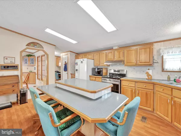 571 W CEDAR ST, Palmyra, PA 17078