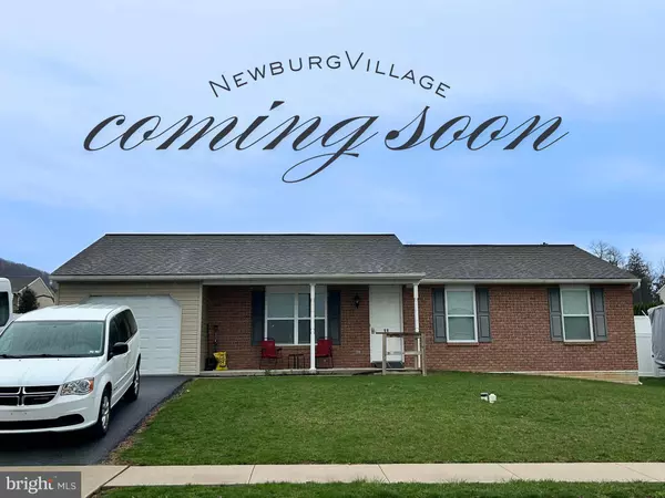 11 EAGLE VIEW DR, Newmanstown, PA 17073