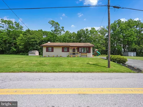 2410 ELIAS AVE, Lebanon, PA 17046