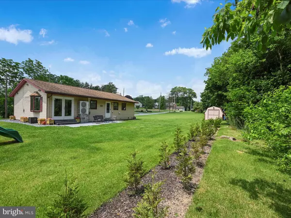 2410 ELIAS AVE, Lebanon, PA 17046