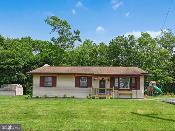 2410 ELIAS AVE, Lebanon, PA 17046