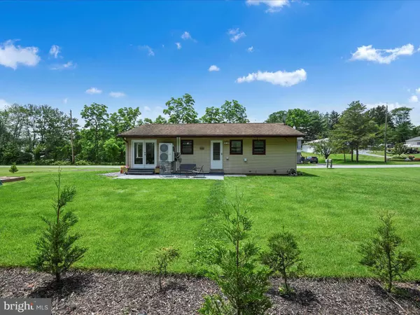 2410 ELIAS AVE, Lebanon, PA 17046