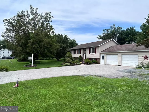 401 E ROSEBUD RD, Myerstown, PA 17067