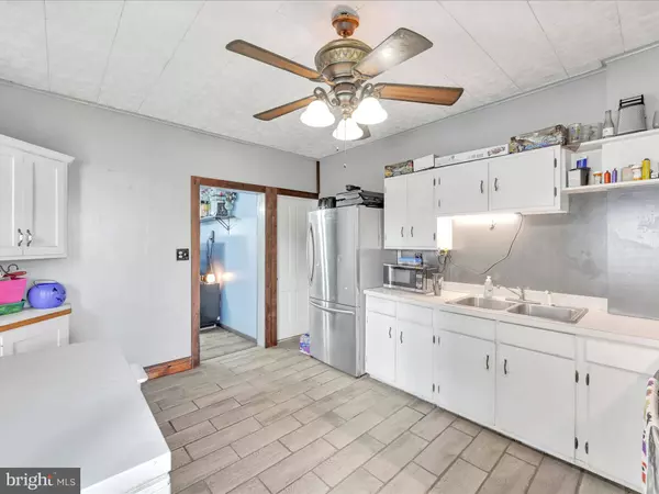 537 E WEIDMAN ST, Lebanon, PA 17046