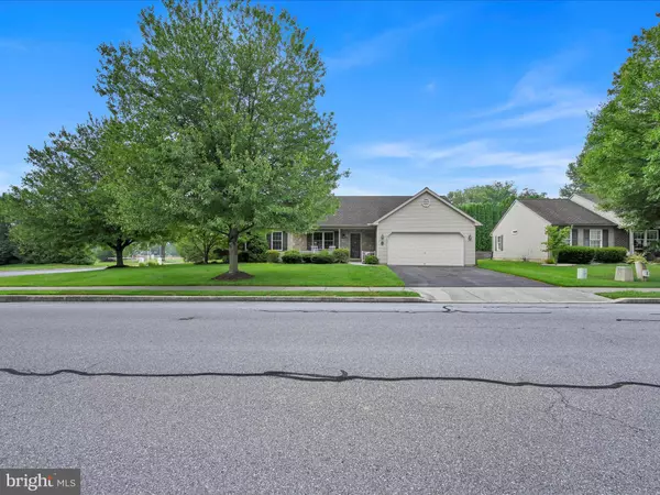 141 ARBOR DR, Myerstown, PA 17067