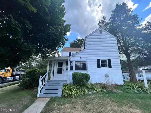 303 W PINE STREET, Carlisle, PA 17013