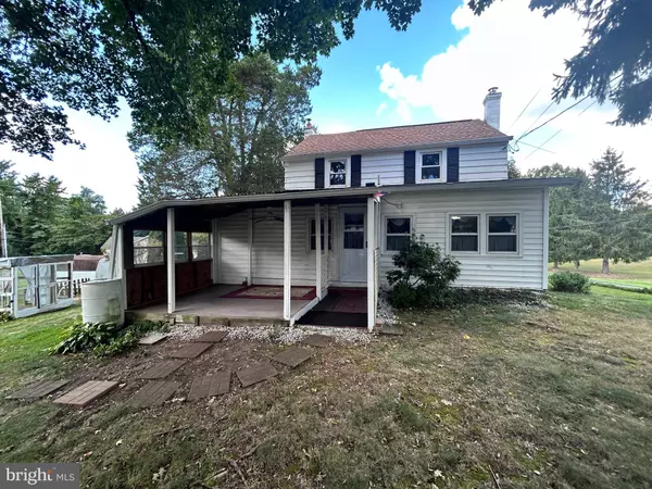 303 W PINE STREET, Carlisle, PA 17013