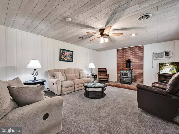 3460 W OAK ST, Lebanon, PA 17042