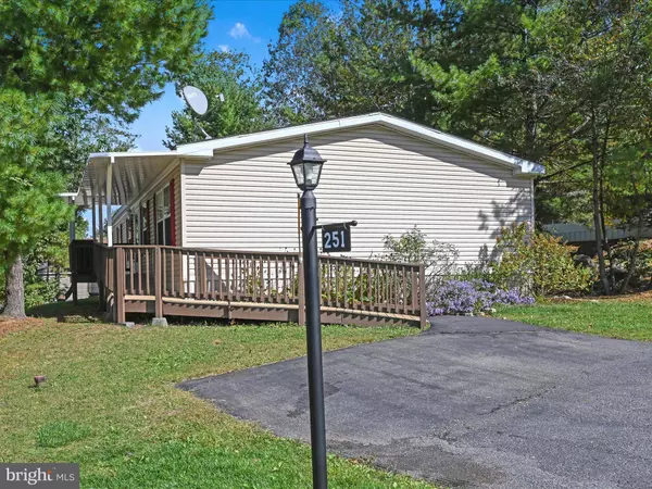 251 JILL CT, New Ringgold, PA 17960