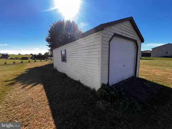 306 YEAGLEY RD, Myerstown, PA 17067