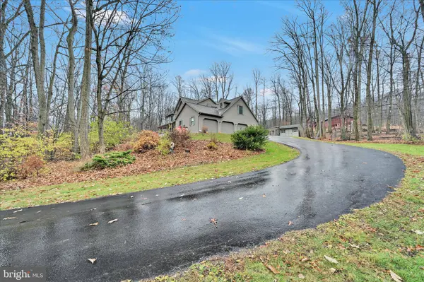 6 WHITETAIL DR, Robesonia, PA 19551