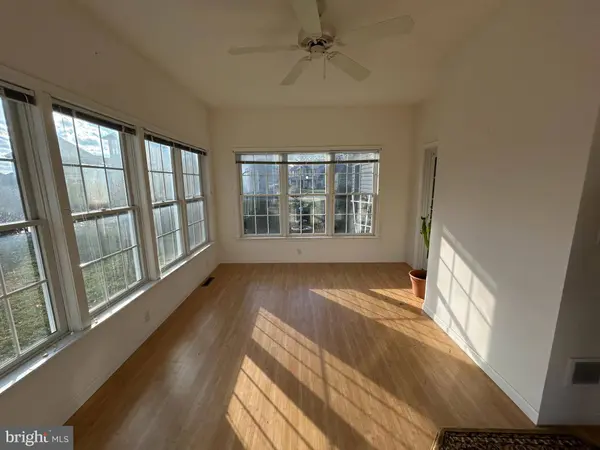 800 VICTORIA LN, Palmyra, PA 17078