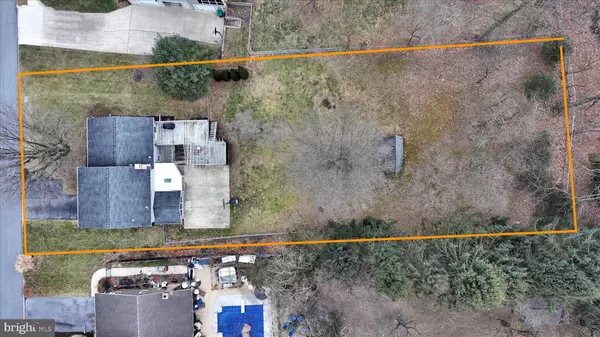 515 RANDALL CIR, Hummelstown, PA 17036