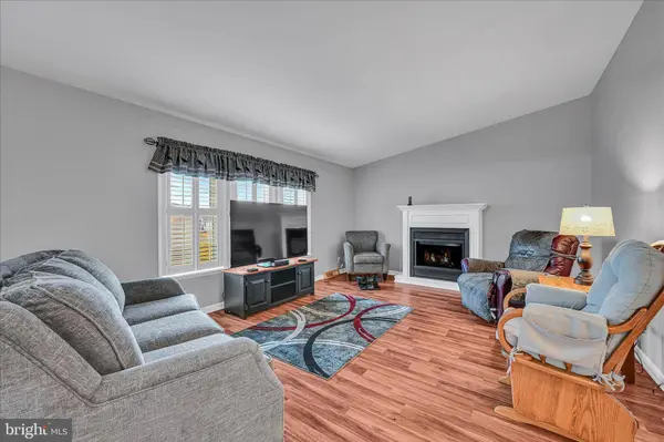 583 W CEDAR ST, Palmyra, PA 17078