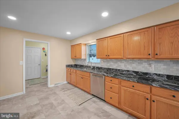 150 SWEETWATER LN, Newmanstown, PA 17073