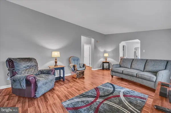 583 W CEDAR ST, Palmyra, PA 17078