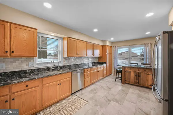 150 SWEETWATER LN, Newmanstown, PA 17073