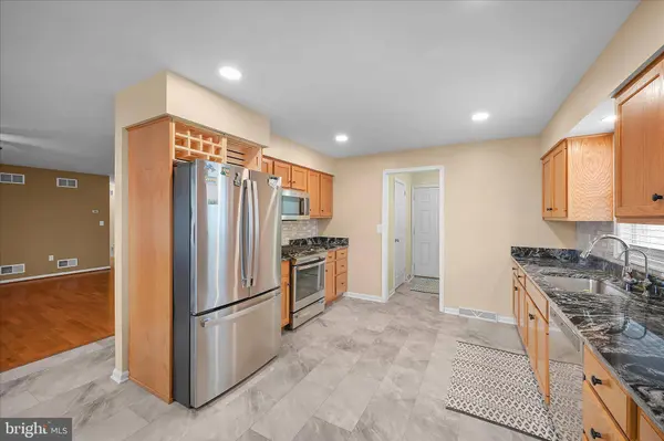 150 SWEETWATER LN, Newmanstown, PA 17073