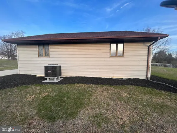 375 SNOW DR, Lebanon, PA 17046