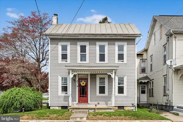 41 MEMORIAL BLVD, Newmanstown, PA 17073