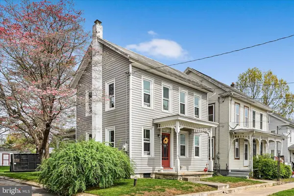 41 MEMORIAL BLVD, Newmanstown, PA 17073