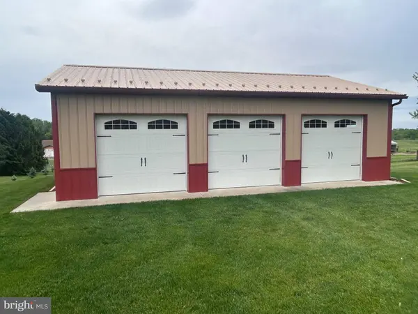 51 RACEHORSE DR, Jonestown, PA 17038