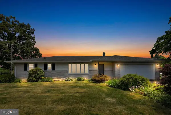 460 YEAGLEY RD, Myerstown, PA 17067