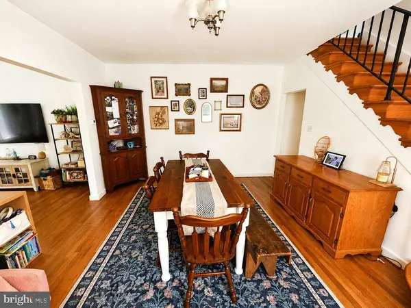 43 E JEFFERSON ST, Womelsdorf, PA 19567