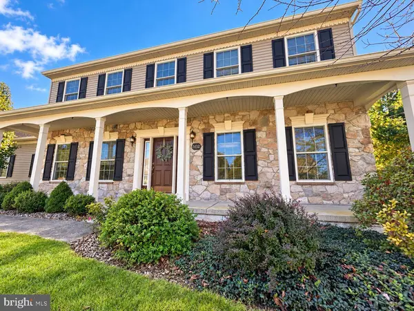 502 STONEBRIDGE DR, Lebanon, PA 17042