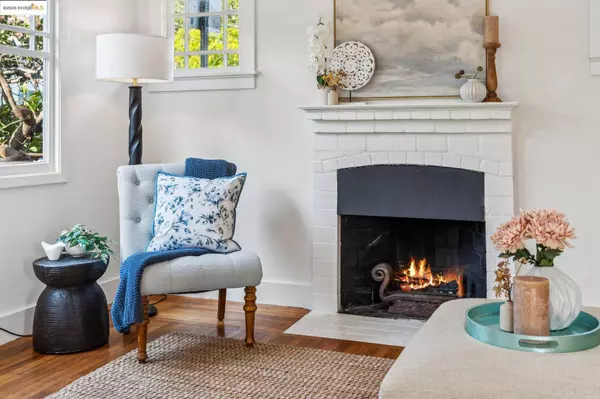 1040 Camelia St, Berkeley, CA 94710