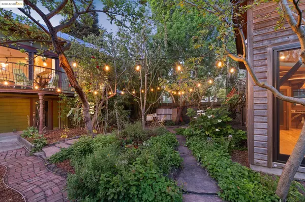 906 Hearst Ave, Berkeley, CA 94710