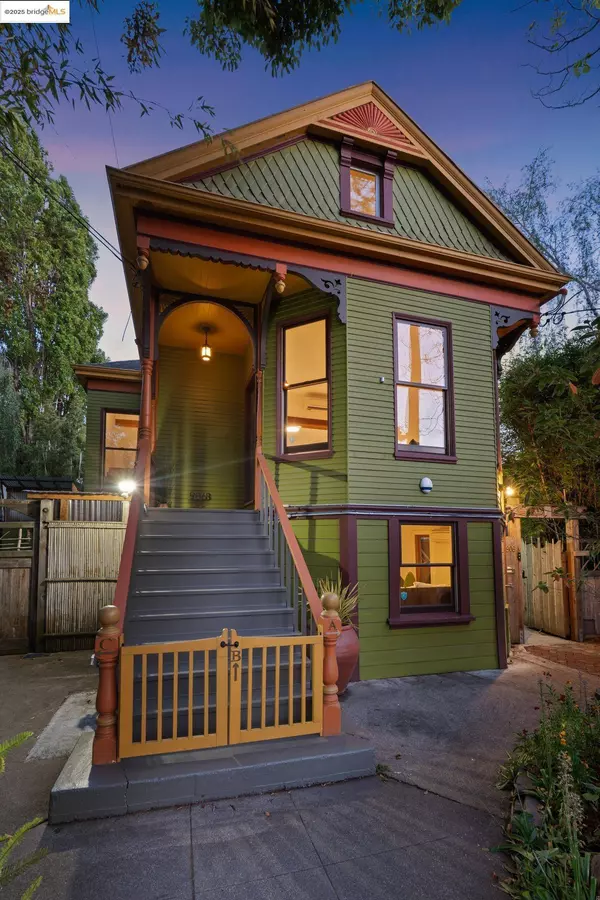 906 Hearst Ave, Berkeley, CA 94710