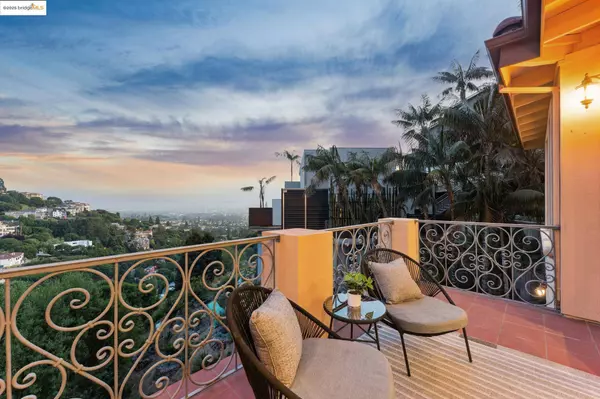 530 Gravatt Dr, Berkeley, CA 94705