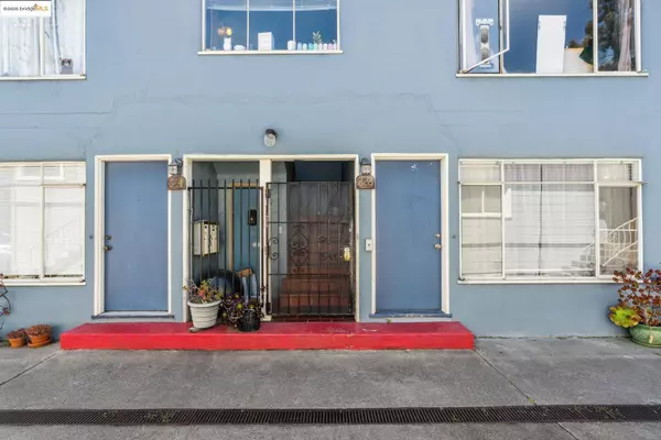 688 Alcatraz Ave, Oakland, CA 94609