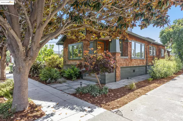 1350 Curtis St, Berkeley, CA 94702