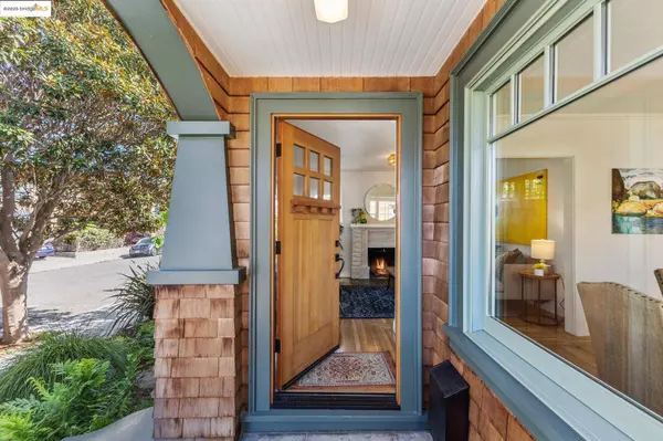 1350 Curtis St, Berkeley, CA 94702