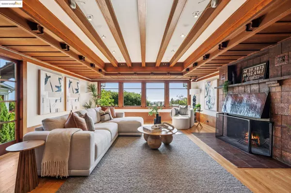 1309 Arch St, Berkeley, CA 94708