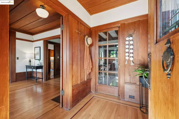 1309 Arch St, Berkeley, CA 94708