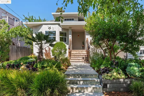 5618 Dover St, Oakland, CA 94609