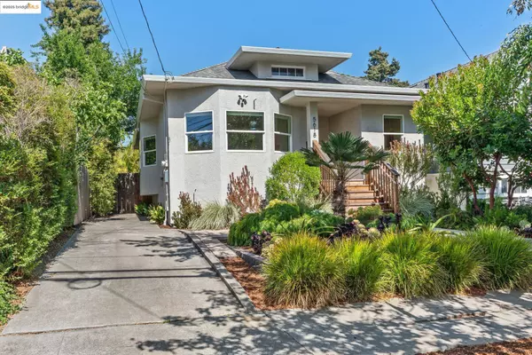 5618 Dover St, Oakland, CA 94609