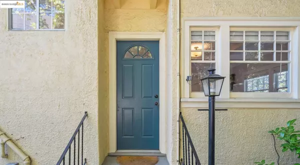 2842 Woolsey St #4, Berkeley, CA 94705