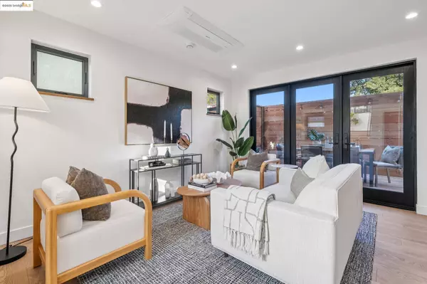 1516 Blake St #A, Berkeley, CA 94703