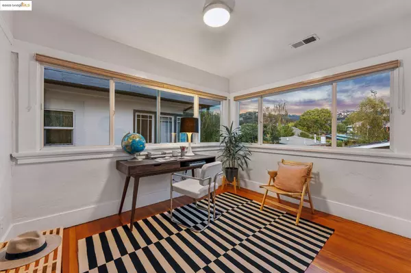 3033 Regent St, Berkeley, CA 94705